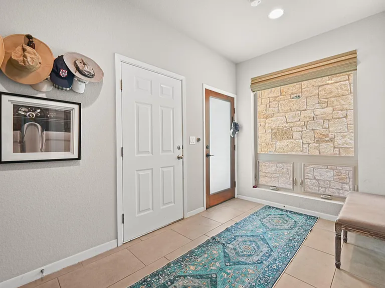 1142 Lost Creek Blvd #3 — Photo 10