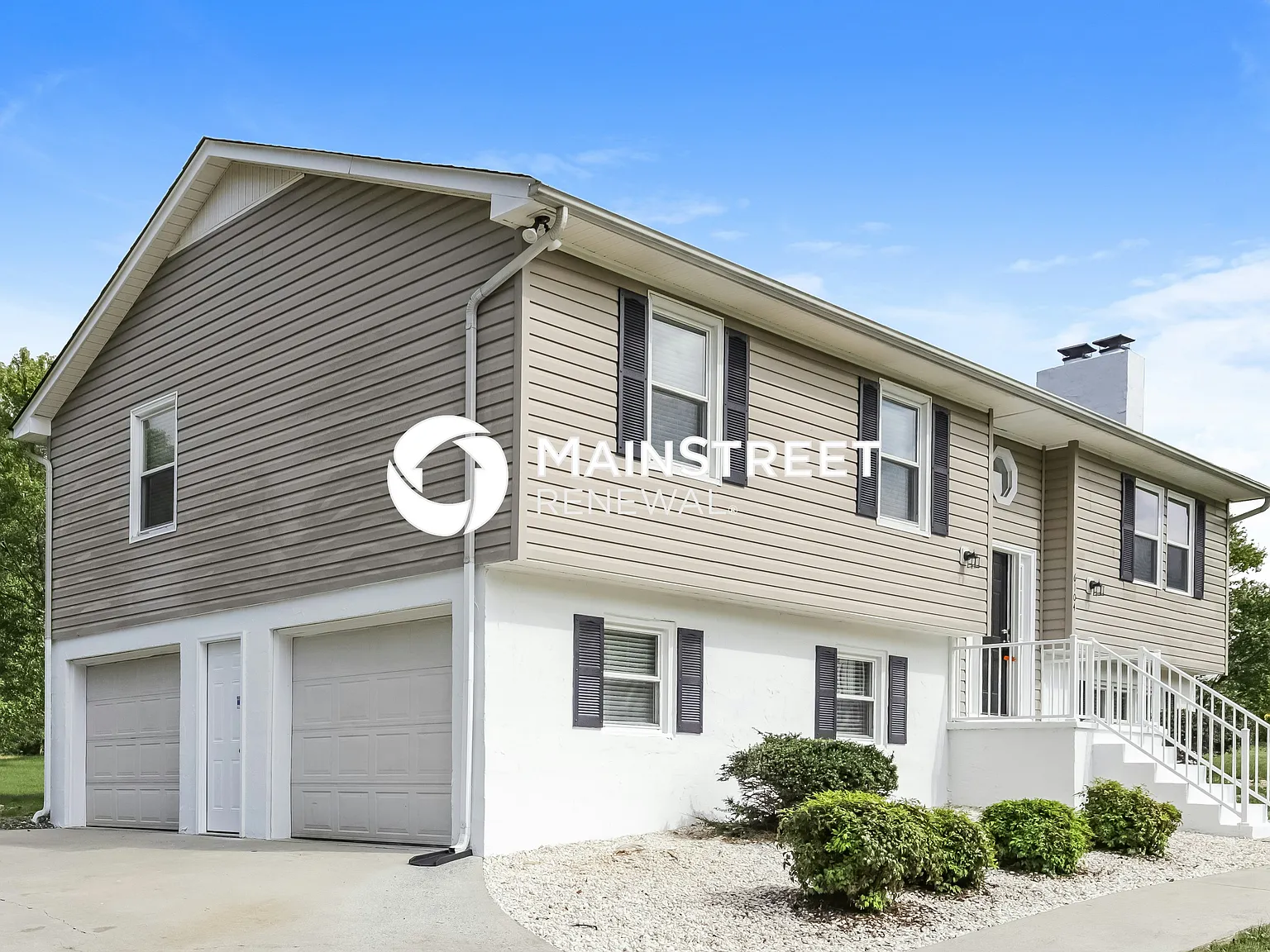 6104 Hunters Ridge Dr — Photo 4