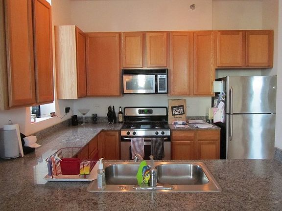 4th image of 1600 S Indiana Ave Unit 609