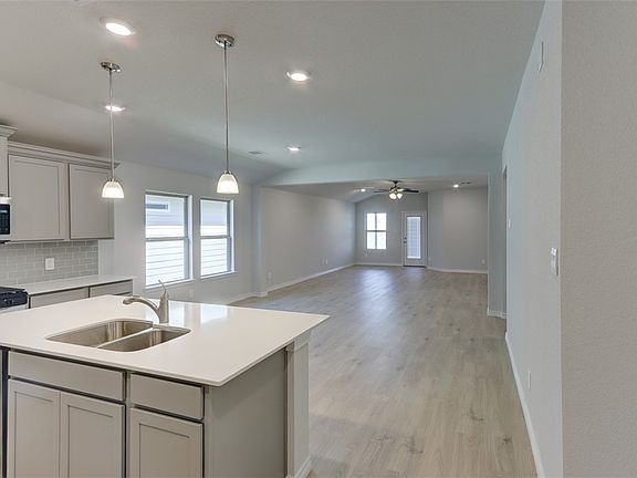 5th image of 6105 Eldora Dr