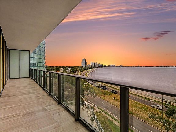 2nd image of 3101 W Bayshore Blvd #503