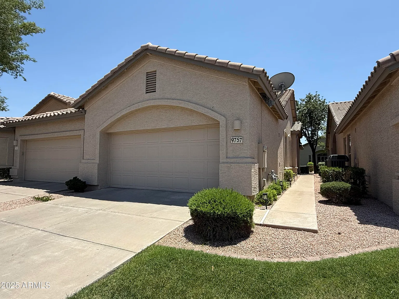 2 bed, 2.0 bath, 1572 sqft, $2,500 — Photo 1