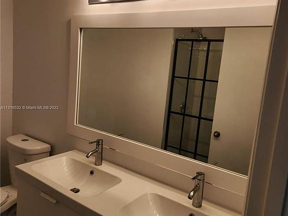 4th image of 1411 Barcelona Way #1-27
