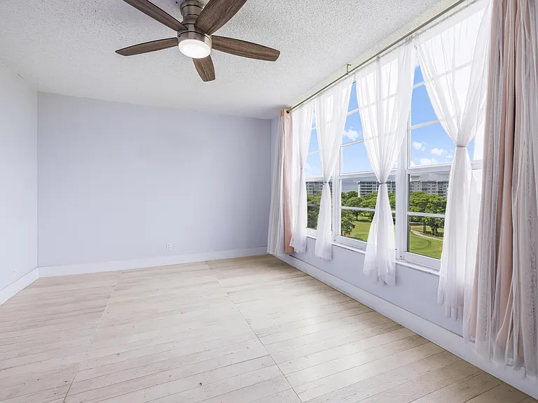 575 Oaks Ln #708 — Photo 21