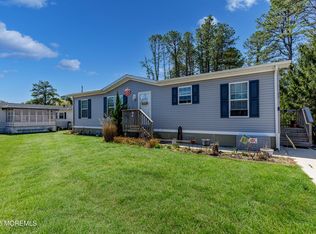 11 Warbler Ct, Manchester Township, NJ