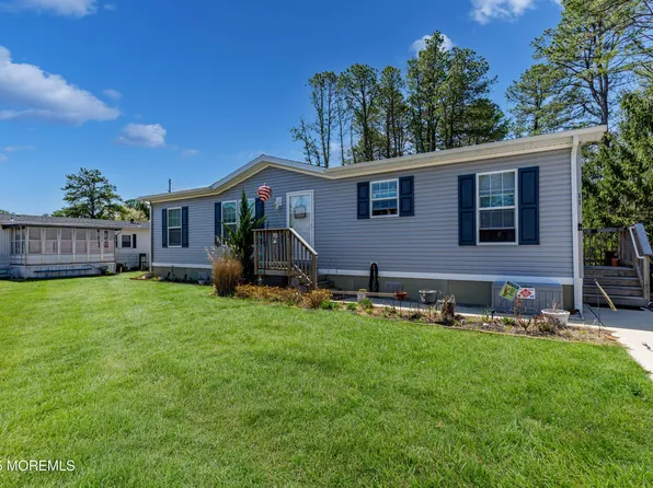 11 Warbler Court, Whiting, NJ 08759