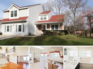 9702 Walthorne Ct, Burke, VA 22015