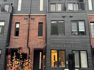 3069 Pharmacy Ave #9, Toronto, ON M1W 2H1