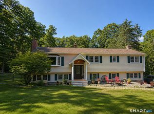 109 Toddy Hill Rd, Sandy Hook, CT 06482