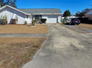 6020 17th St, Zephyrhills, FL 33542