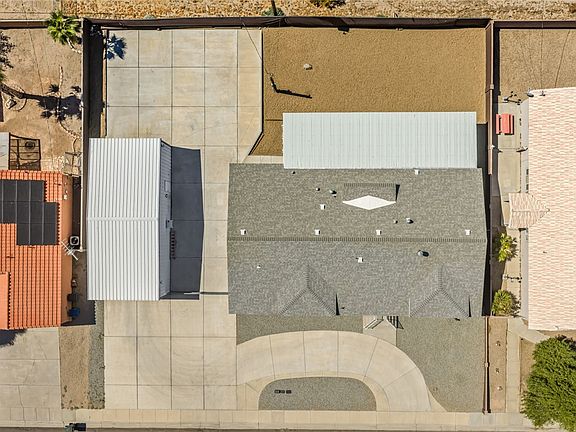 5th image of 1590 Kyle Avenue