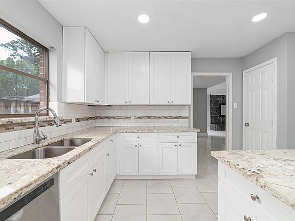 5th image of 16611 N Quadrant Ct