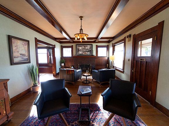5th image of 1418 E Isaacs Ave
