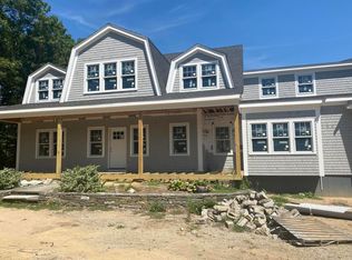 33 Running Light Way, Mashpee, MA 02649