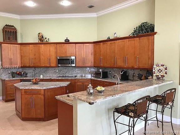 5th image of 1378 Victoria Isle Dr