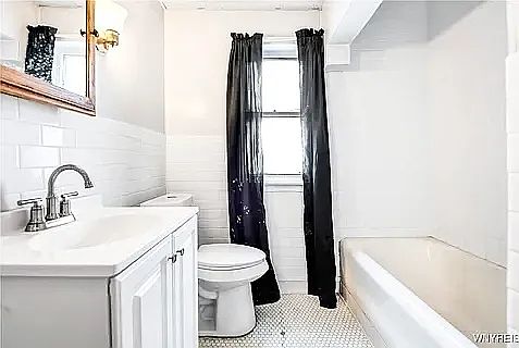 2nd image of 337 Davidson Ave