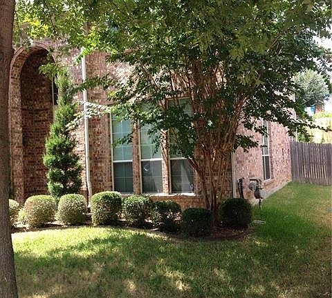 3rd image of 3005 Honey Locust Dr