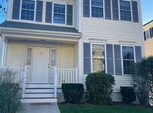 220 Grove St #1, Waltham, MA 02453