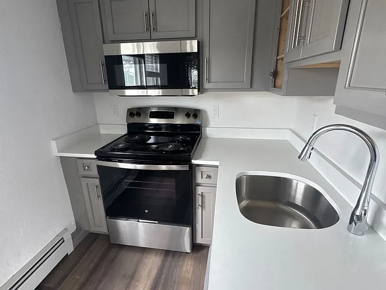 204 Flax Hill LLC — Photo 2