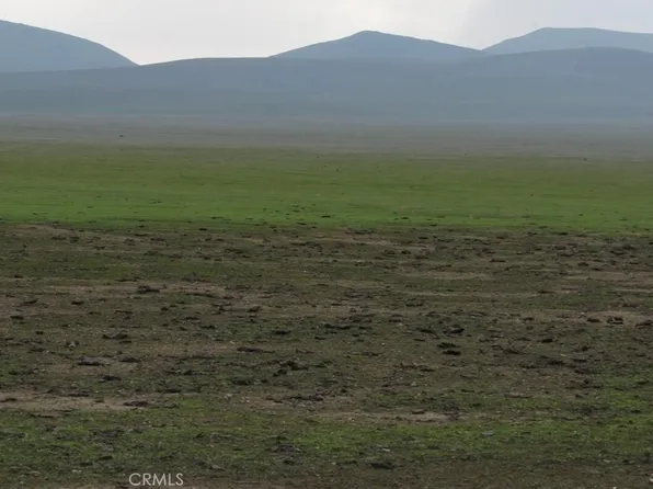 043-470-16-00-7 Emily St #98, Lost Hills, CA 93249