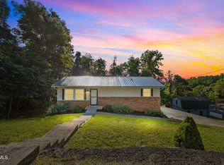 1204 Ridgecrest Ave, Kingsport, TN 37660