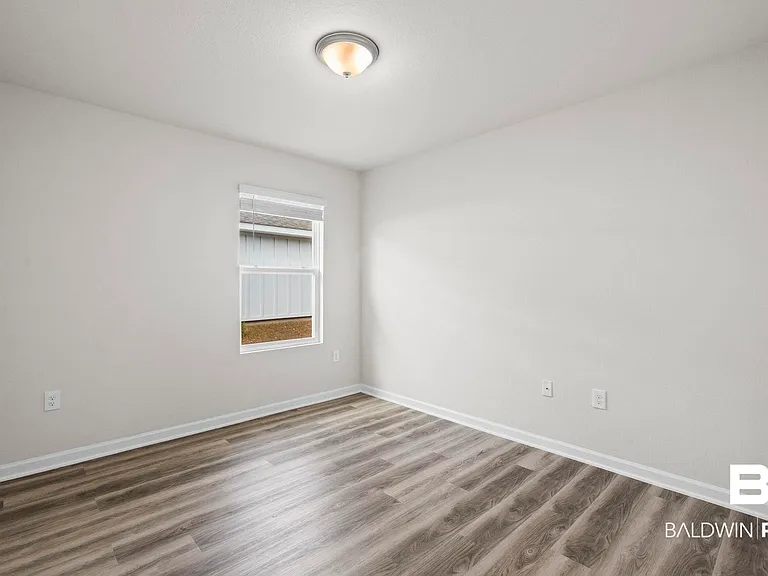 8712 Summer Bay Ln — Photo 32