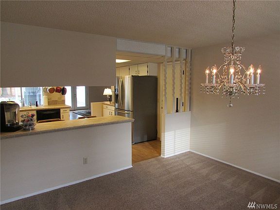 4th image of 6415 180th St SW
