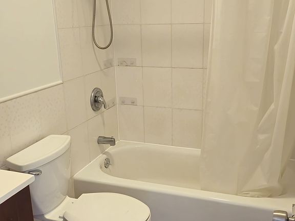 5th image of 4514 159th St Floor 2