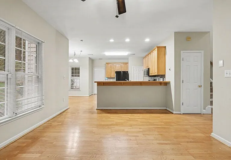 2549 Adonis Ct — Photo 6