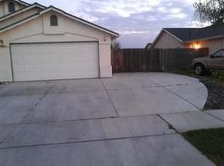 641 Gloria Ave, Sanger, CA 93657