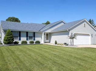 W143N9783 Ridgewood Ln, Germantown, WI 53022