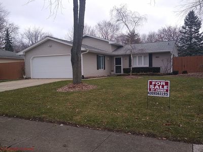 920 S 10th Ave, Saint Charles, IL, 60174