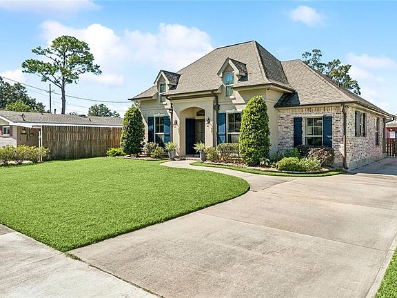 2nd image of 520 Posey Ave