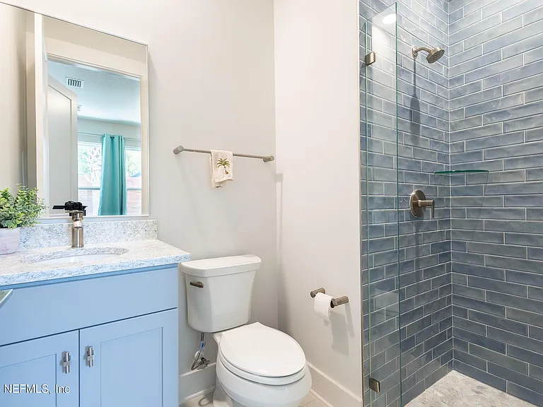 1624 Piazza Pl — Photo 6