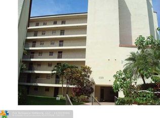 2309 S Cypress Bend Dr APT 215, Pompano Beach, FL 33069