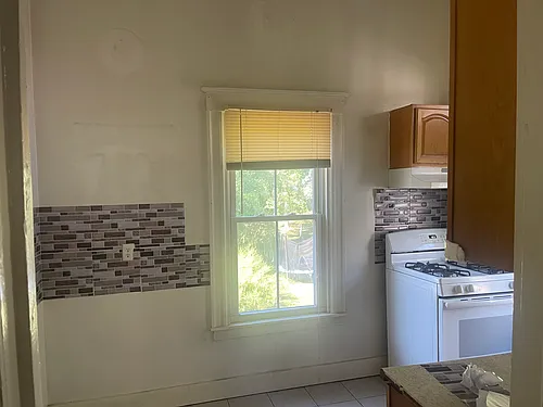 62 Montgomery St #1 Photo 1