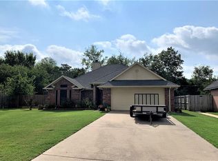 118 Stonebriar Way, Terrell, TX 75160