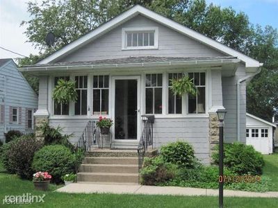 312 N Kelly St, Hobart, IN, 46342