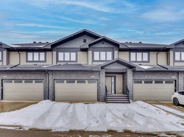 208 E Sparrow Hawk Dr #5, Wood Buffalo, AB T9K 0Y8