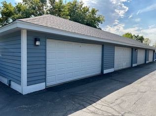 17975 W Greenfield Ave APT 12, New Berlin, WI 53146