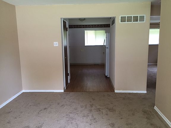 2nd image of 10049 Douglas Ct