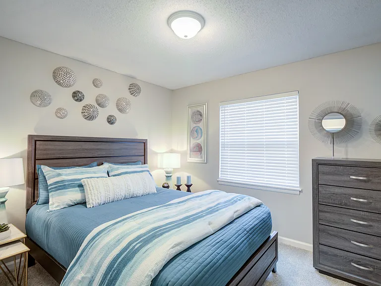 Thirty-One 32 Cypress — Photo 11