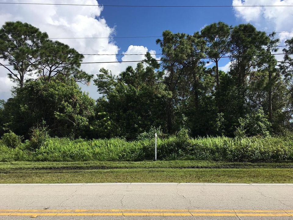 1st image of 224 SW Paar Dr