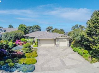 26 Shoreline Dr, Florence, OR 97439