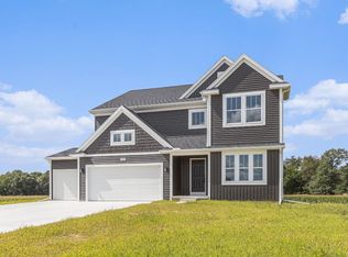 9457 Snow Valley Dr SE, Alto, MI 49302
