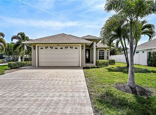 86 7th St, Bonita Springs, FL 34134