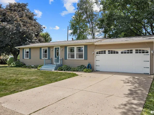 300 Miller Ct, Brimfield, IL 61517