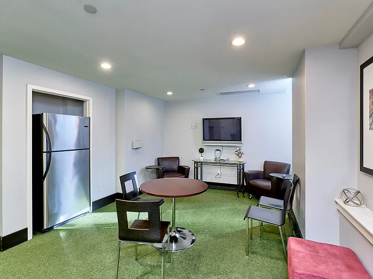 Rec Room, 5th floor