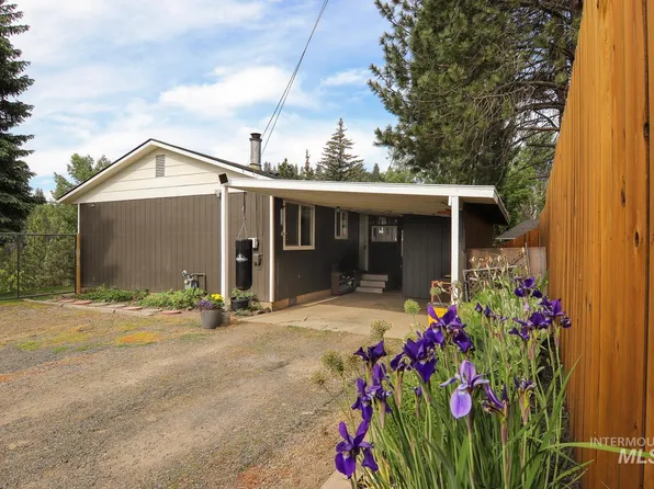 101 Shann St, Troy, ID 83871