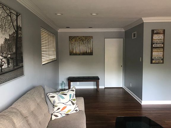 3rd image of 8229 Ketmore Dr